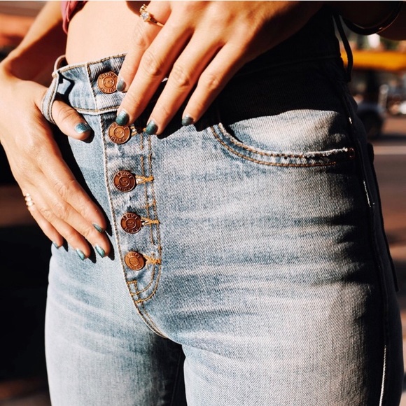 ISO — Revice Denim Uptown / Valley Girl, size 25 - Picture 2 of 2